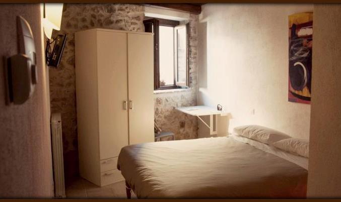 Le Pagliare Del Gran Sasso Bed & Breakfast Assergi Exterior photo